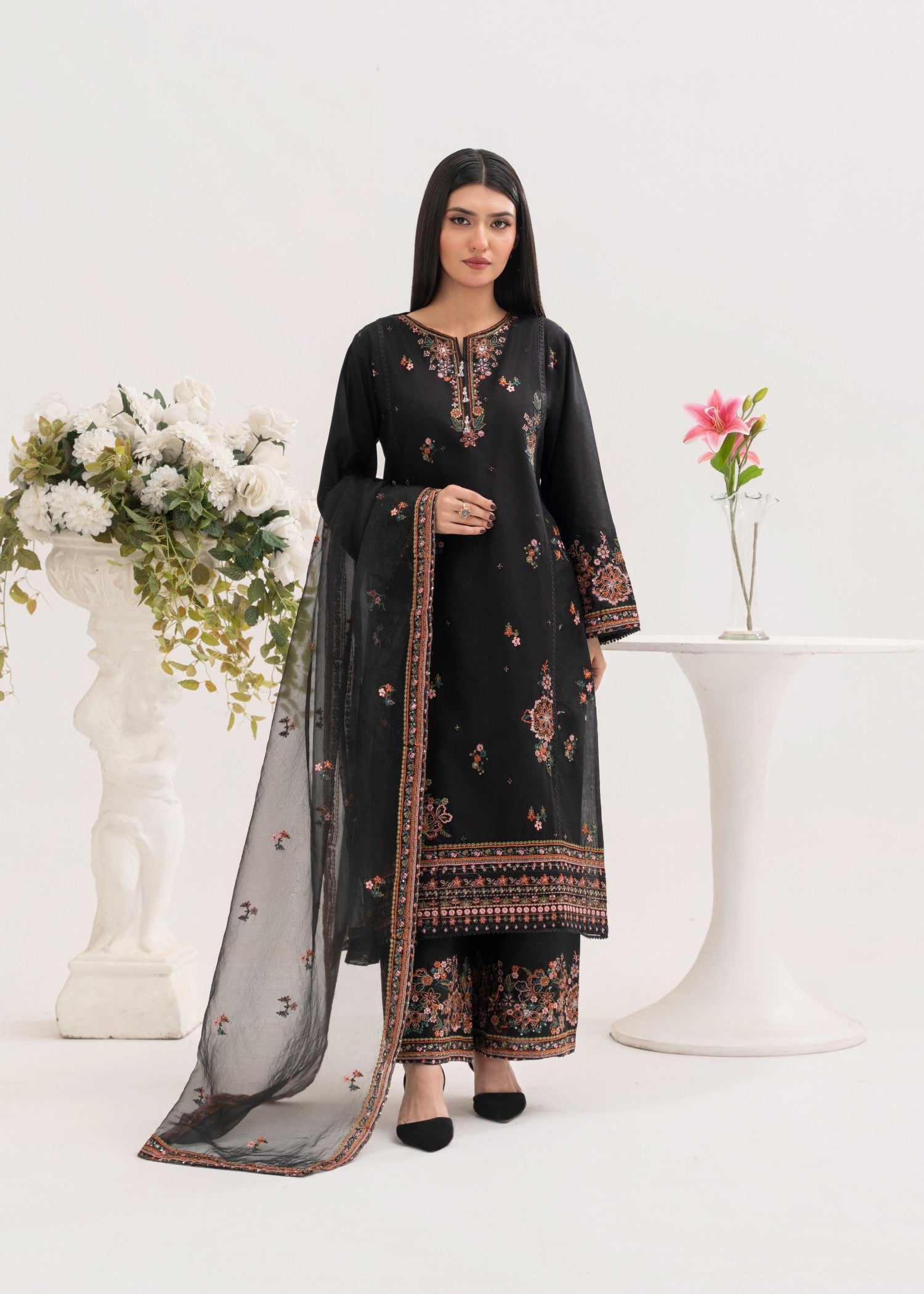 Hareem Embroidered 3pcs Stylish Collection
